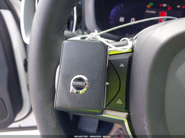 YV4L12RK6R1774736 Volvo Xc60 B5 Core Dark Theme