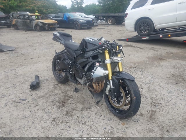 Suzuki GSX-R750 2024 JS1GR7MA1R7101045 главное изображение