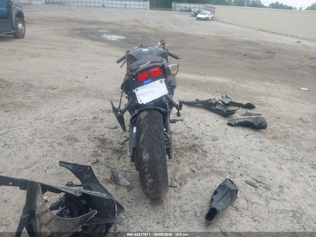 JS1GR7MA1R7101045 Suzuki GSX-R750