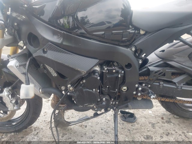JS1GR7MA1R7101045 Suzuki GSX-R750