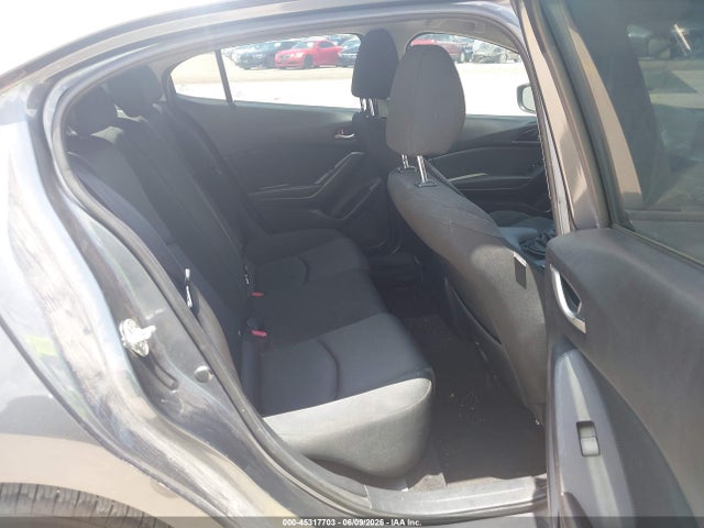 45317703 :رقم المزاد ، 3MZBM1U75FM170870 vin ، 2015 Mazda Mazda3 I Sport مزاد بيع