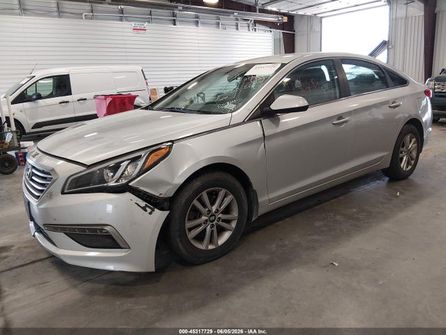 Продажа на аукционе авто 2015 Hyundai Sonata Se, vin: 5NPE24AF3FH077886, номер лота: 45317729