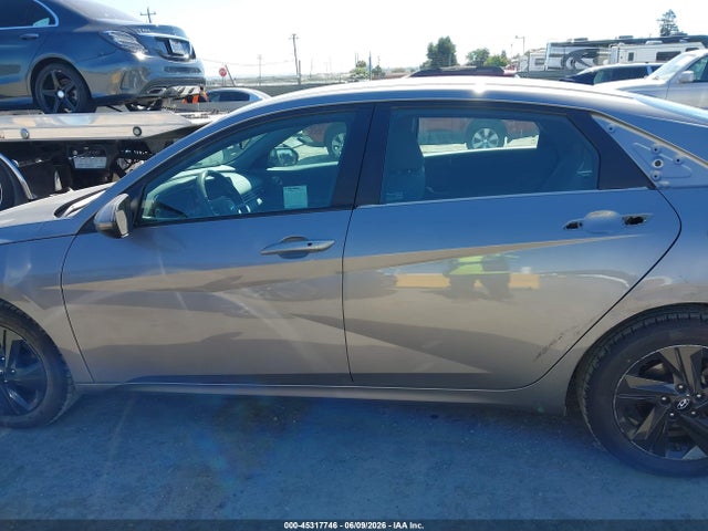 KMHLS4AG3NU239466 Hyundai ELANTRA SEL