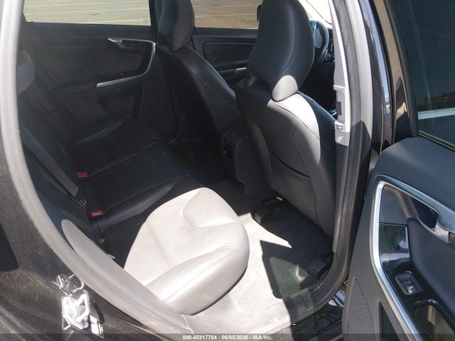 Продаж на аукціоні авто 2015 Volvo Xc60 T6, vin: YV449MDK3F2692582, номер лоту: 45317784