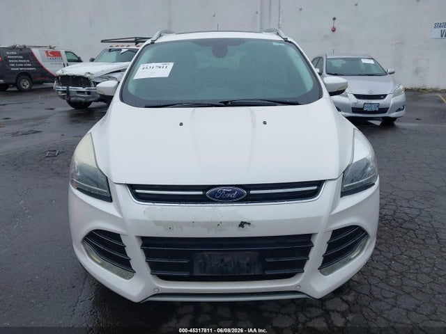 1FMCU9J92EUD43133 Ford Escape Titanium
