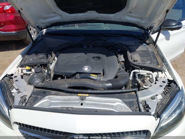 55SWF8DB1KU296975 Mercedes-Benz C 300