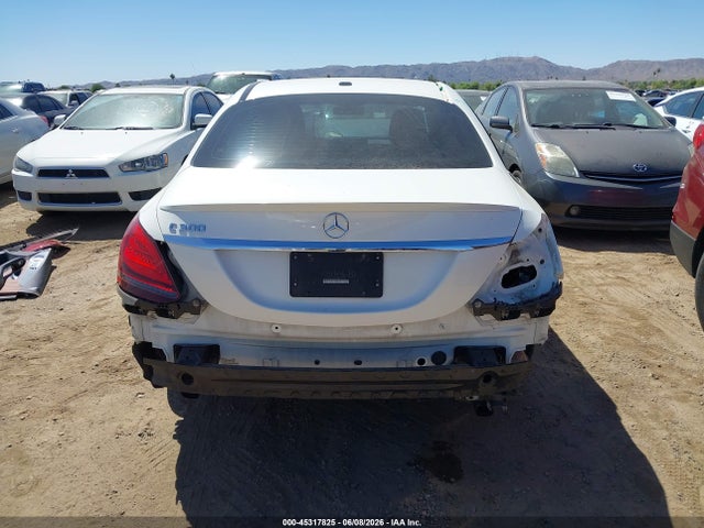 55SWF8DB1KU296975 Mercedes-Benz C 300