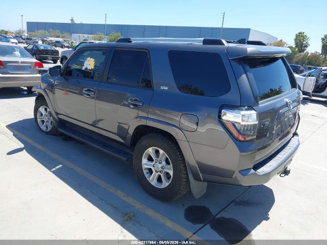 Toyota 4runner Sr5 Premium 2020 JTEBU5JR1L5807590 Image 3