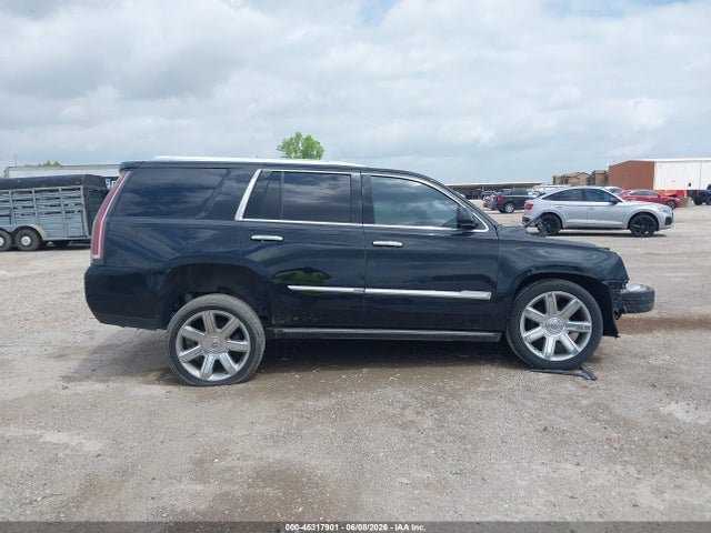 45317901 :رقم المزاد ، 1GYS4CKJ2FR153532 vin ، 2015 Cadillac Escalade Premium مزاد بيع