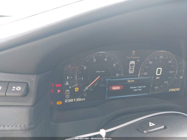 45317901 :رقم المزاد ، 1GYS4CKJ2FR153532 vin ، 2015 Cadillac Escalade Premium مزاد بيع