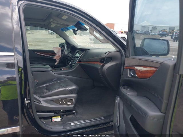 45317901 :رقم المزاد ، 1GYS4CKJ2FR153532 vin ، 2015 Cadillac Escalade Premium مزاد بيع