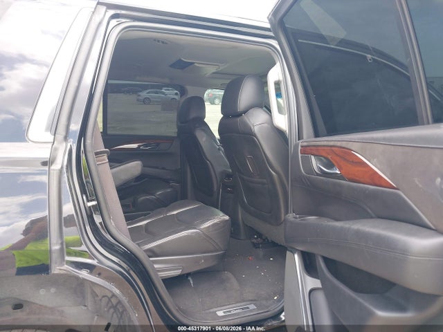 45317901 :رقم المزاد ، 1GYS4CKJ2FR153532 vin ، 2015 Cadillac Escalade Premium مزاد بيع