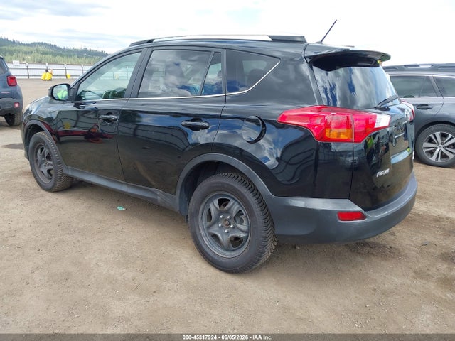 2T3BFREV0EW142383 Toyota RAV4 LE