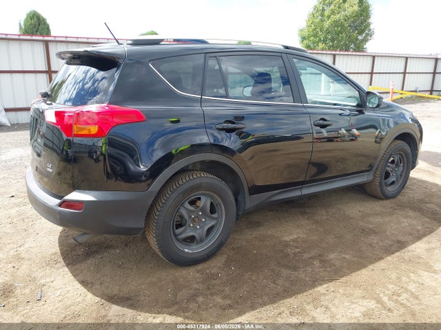 2T3BFREV0EW142383 Toyota RAV4 LE