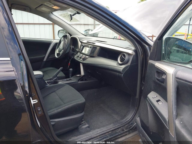2T3BFREV0EW142383 Toyota RAV4 LE