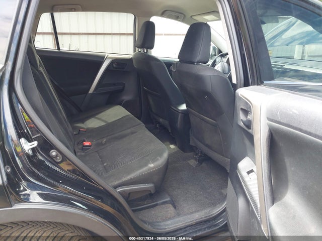 2T3BFREV0EW142383 Toyota RAV4 LE