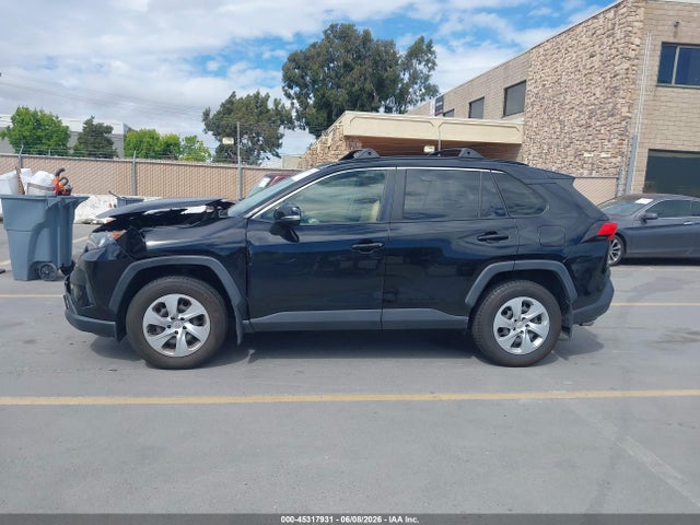Toyota RAV4 LE 2020 JTMG1RFV9LD063758 Image 14