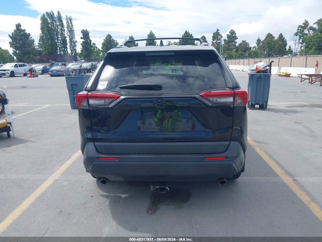 Toyota RAV4 LE 2020 JTMG1RFV9LD063758 Image 16