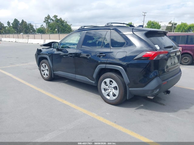Toyota RAV4 LE 2020 JTMG1RFV9LD063758 Image 3