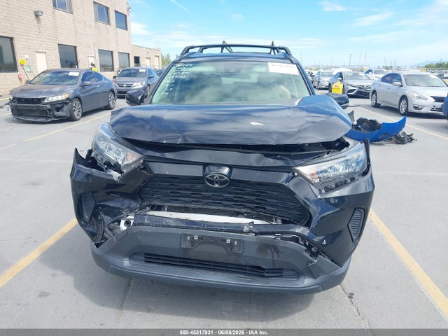 Toyota RAV4 LE 2020 JTMG1RFV9LD063758 Image 6