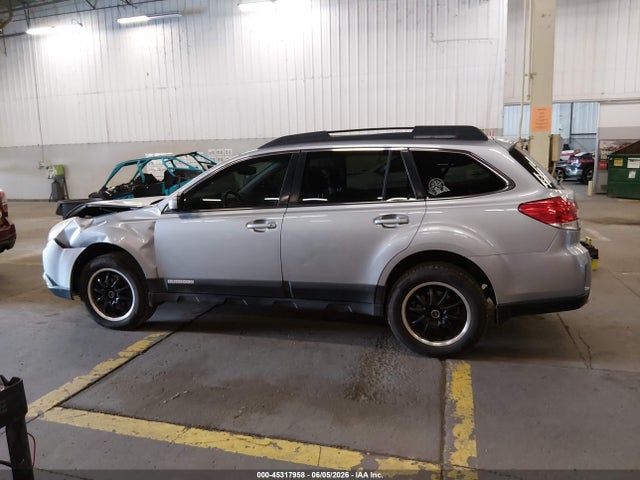 45317958 :رقم المزاد ، 4S4BRDLC8C2219868 vin ، 2012 Subaru Outback 3.6r Limited مزاد بيع