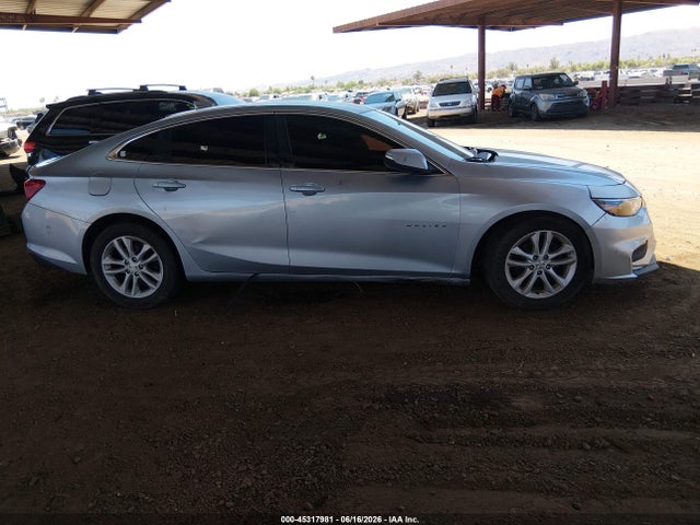 1G1ZE5STXHF163947 Chevrolet MALIBU 1LT