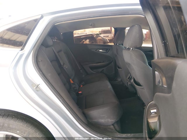 1G1ZE5STXHF163947 Chevrolet MALIBU 1LT
