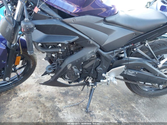 Yamaha Yzfr3 A 2018 MH3RH15Y6JK004050 Image 9