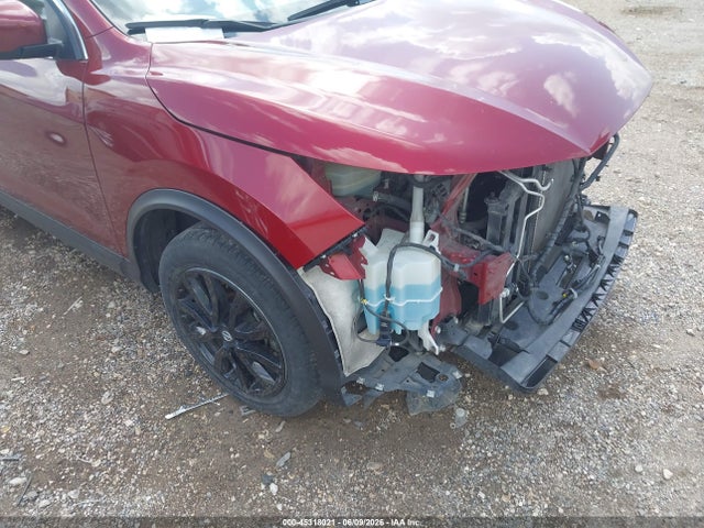JN1BJ1AV4MW312429 Nissan Rogue Sport S Fwd Xtronic Cvt