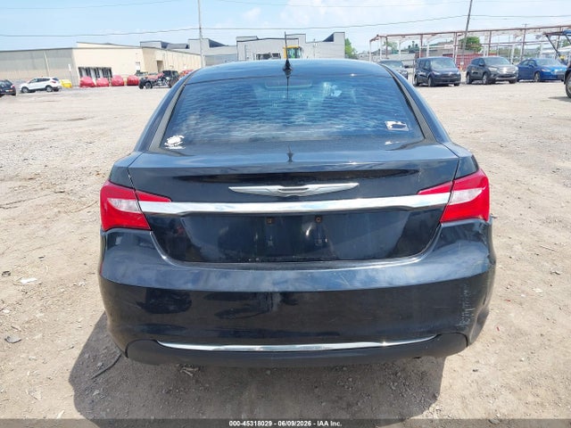 45318029 :رقم المزاد ، 1C3CCBBB8CN189216 vin ، 2012 Chrysler 200 Touring مزاد بيع
