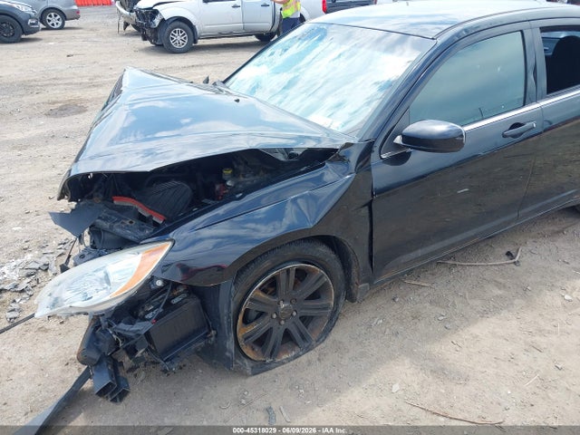 45318029 :رقم المزاد ، 1C3CCBBB8CN189216 vin ، 2012 Chrysler 200 Touring مزاد بيع