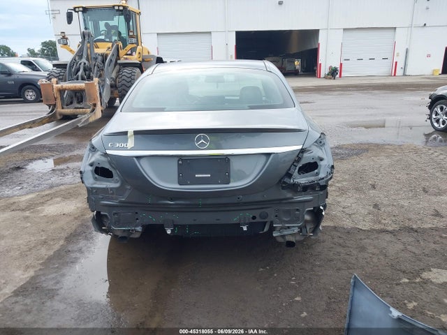 45318055 :رقم المزاد ، 55SWF4JB3HU227274 vin ، 2017 Mercedes-benz C 300 Sport مزاد بيع