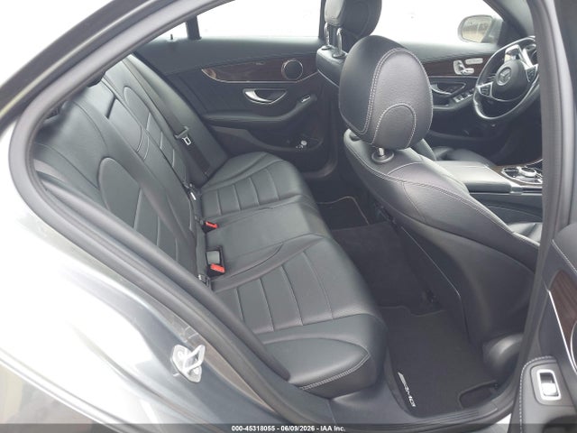 45318055 :رقم المزاد ، 55SWF4JB3HU227274 vin ، 2017 Mercedes-benz C 300 Sport مزاد بيع