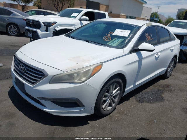 Hyundai SONATA SE 2015 5NPE24AF1FH018190 Image 2