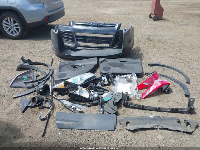 45318080 :رقم المزاد ، 1FMCU0G77GUB08375 vin ، 2016 Ford Escape Se مزاد بيع