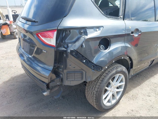 45318080 :رقم المزاد ، 1FMCU0G77GUB08375 vin ، 2016 Ford Escape Se مزاد بيع