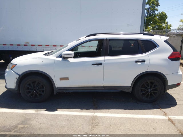 45318086 :رقم المزاد ، 5N1AT2MT4HC754911 vin ، 2017 Nissan Rogue Sv مزاد بيع