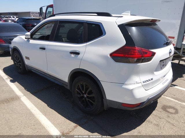 45318086 :رقم المزاد ، 5N1AT2MT4HC754911 vin ، 2017 Nissan Rogue Sv مزاد بيع