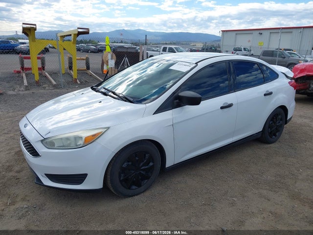 Ford FOCUS S 2015 1FADP3E21FL256508 Image 2