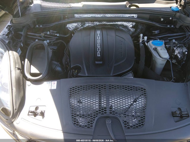 Porsche Macan 2018 WP1AA2A52JLB21098 Image 10