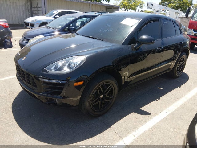 Porsche Macan 2018 WP1AA2A52JLB21098 Image 2