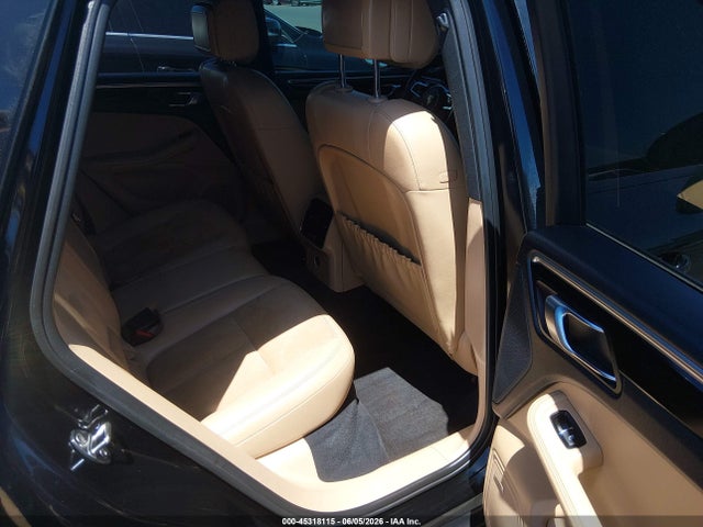 Porsche Macan 2018 WP1AA2A52JLB21098 Image 8