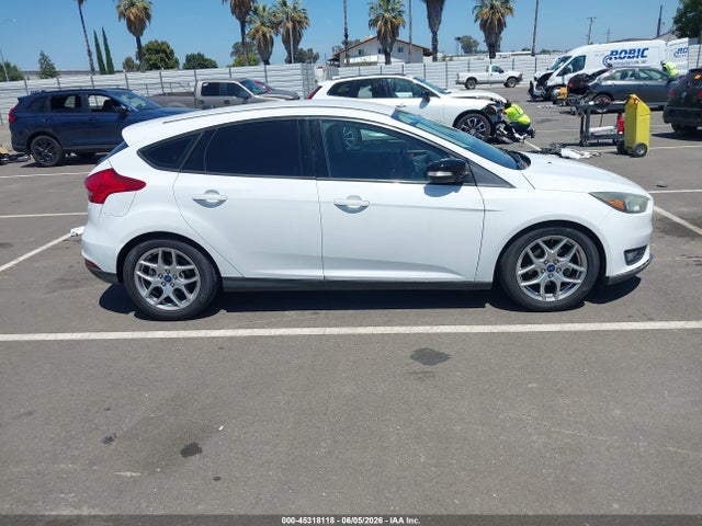 Продажа на аукционе авто 2015 Ford Focus Se, vin: 1FADP3K22FL275525, номер лота: 45318118