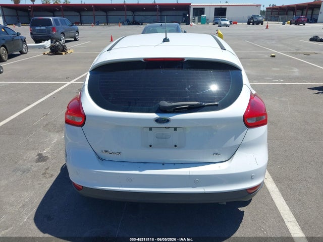 Продажа на аукционе авто 2015 Ford Focus Se, vin: 1FADP3K22FL275525, номер лота: 45318118