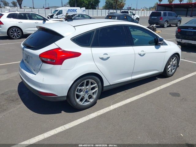 Продажа на аукционе авто 2015 Ford Focus Se, vin: 1FADP3K22FL275525, номер лота: 45318118