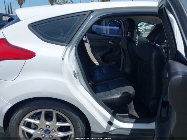 Продажа на аукционе авто 2015 Ford Focus Se, vin: 1FADP3K22FL275525, номер лота: 45318118