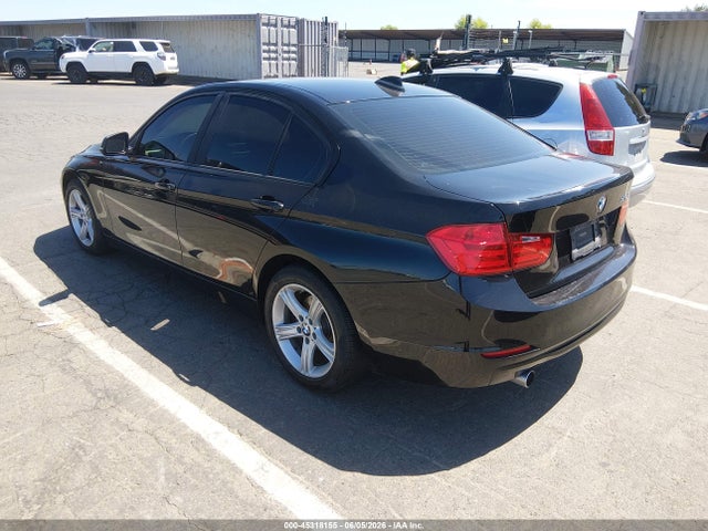 BMW 320i 2015 WBA3B1C55FK141399 Image 3