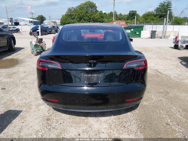 5YJ3E1EA0JF012559 Tesla Model 3 Long Range/mid Range