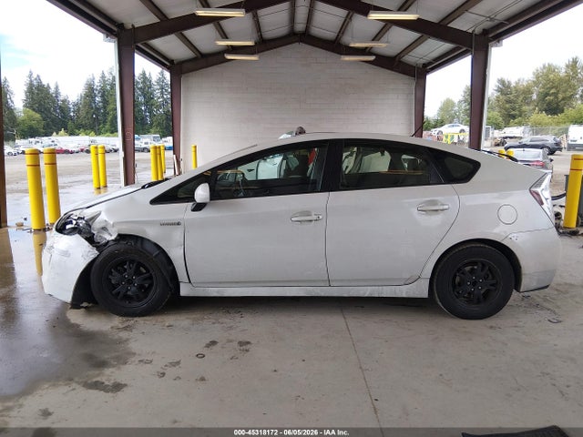 Toyota Prius Two 2015 JTDKN3DU7F1971153 Image 14