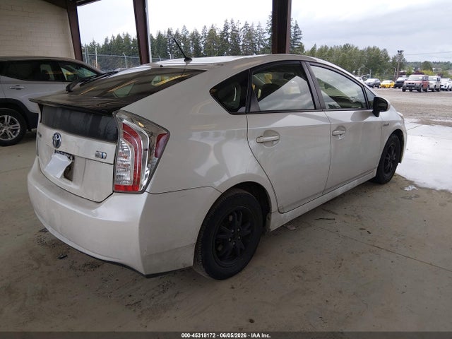 Toyota Prius Two 2015 JTDKN3DU7F1971153 Image 4